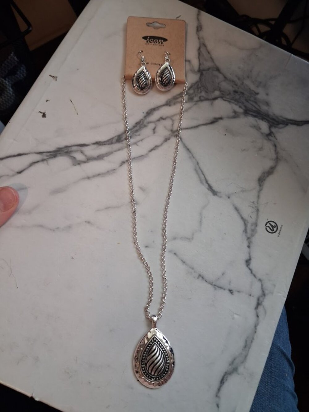 Icon Collection jewelry set